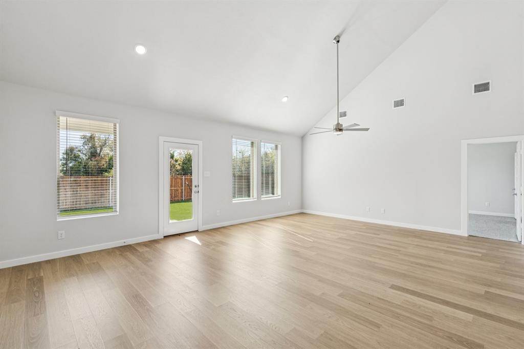910 Windy Valley Road Property Photo 17