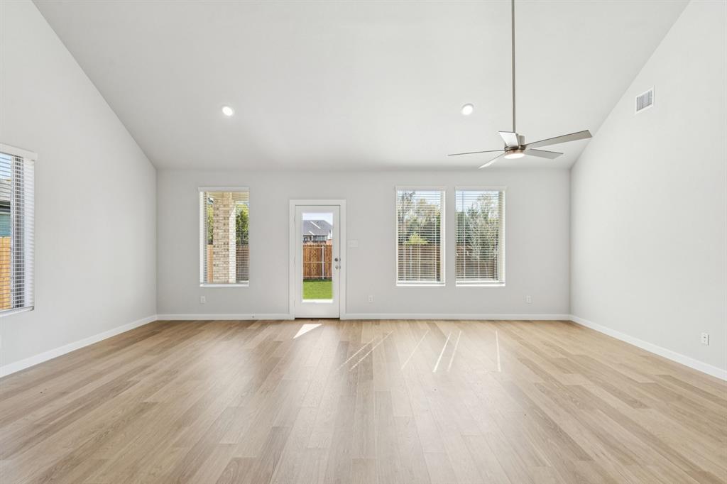 910 Windy Valley Road Property Photo 18