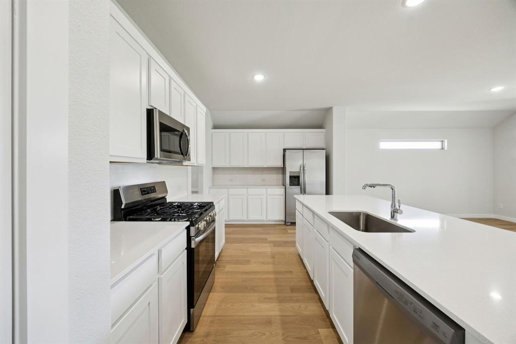 720 Brightstar Drive Property Photo 3