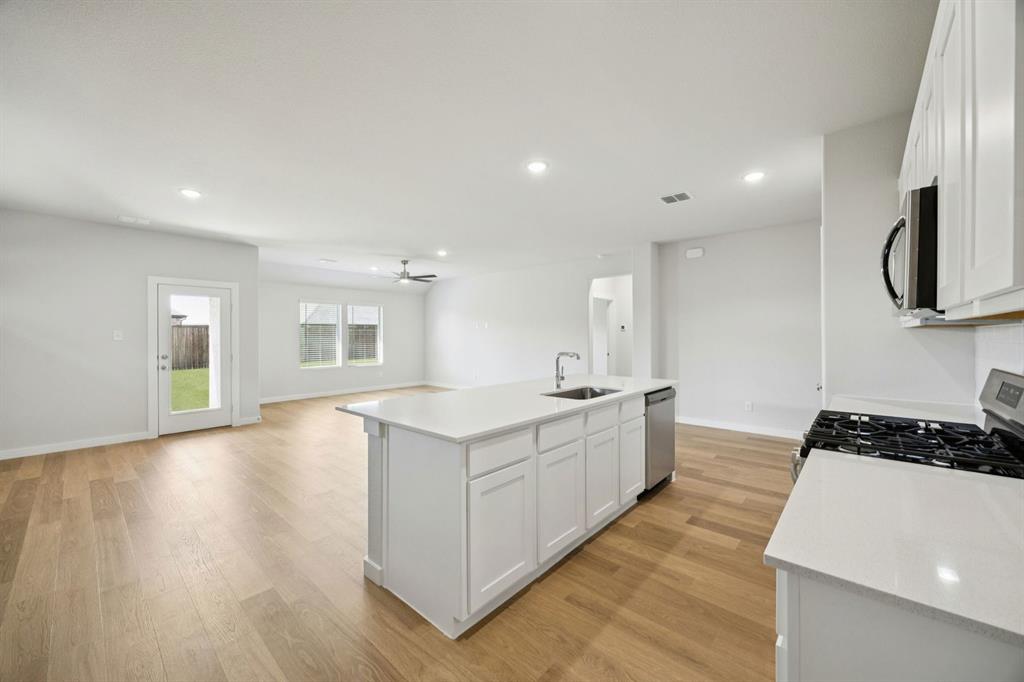 720 Brightstar Drive Property Photo 6