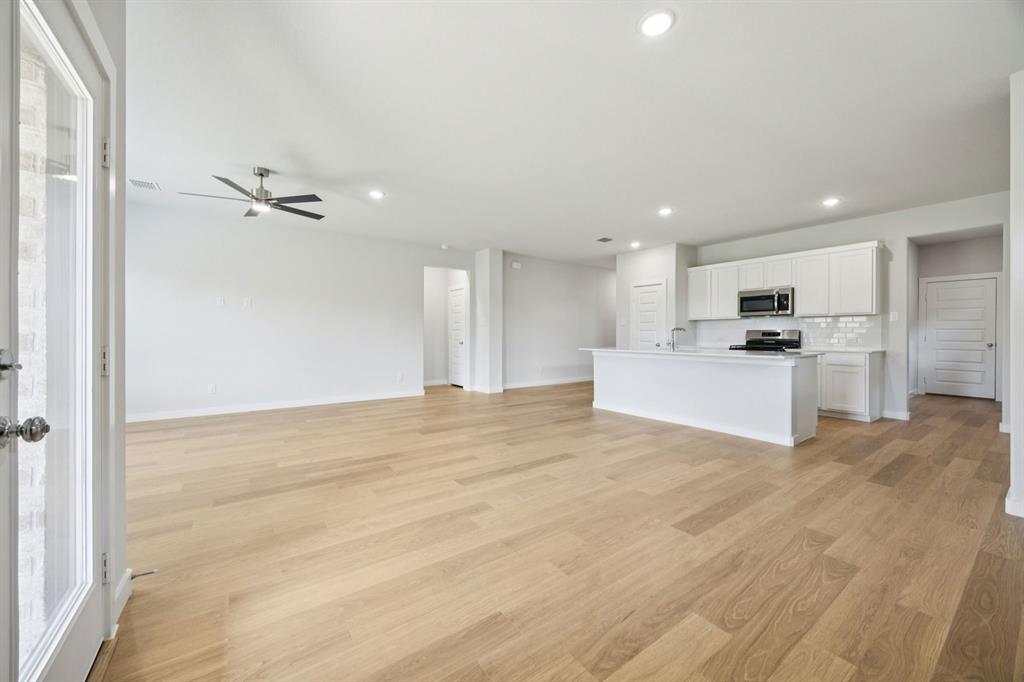 720 Brightstar Drive Property Photo 10