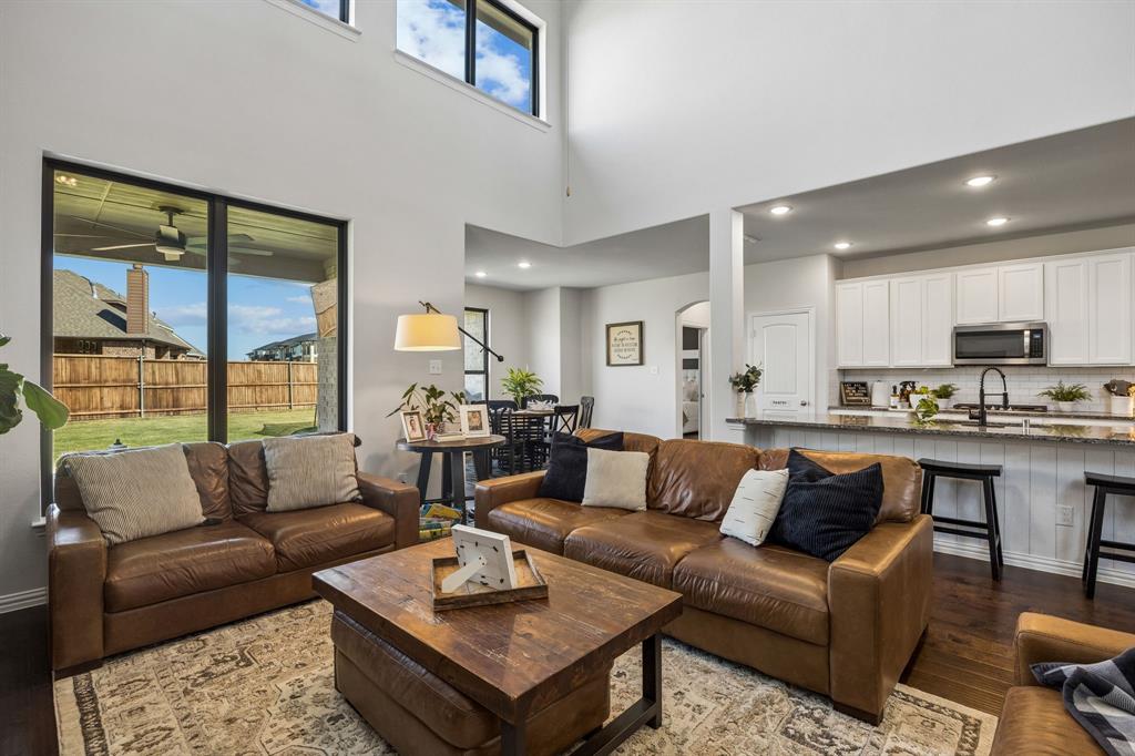 4116 Smokey Hill Court Property Photo 8