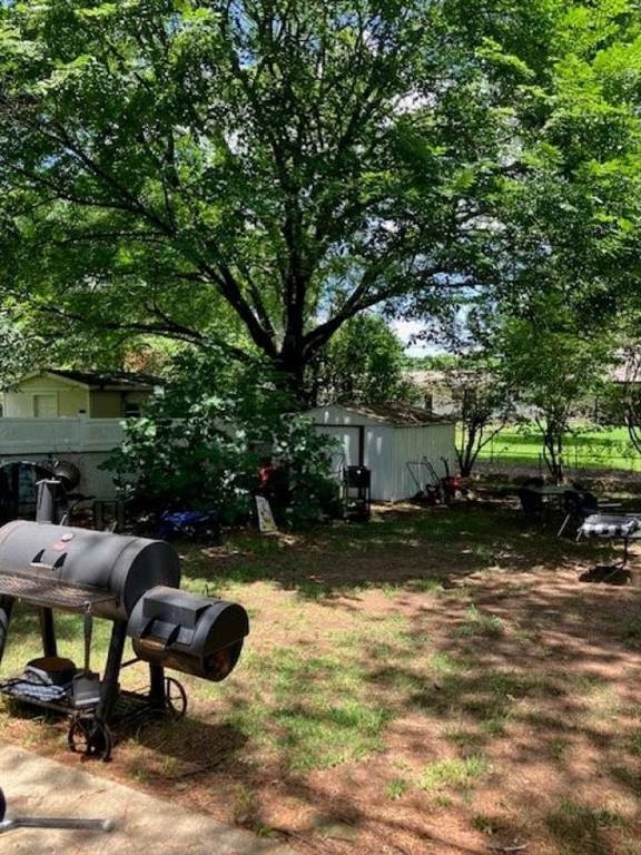 2923 Eugene Street Property Photo 2