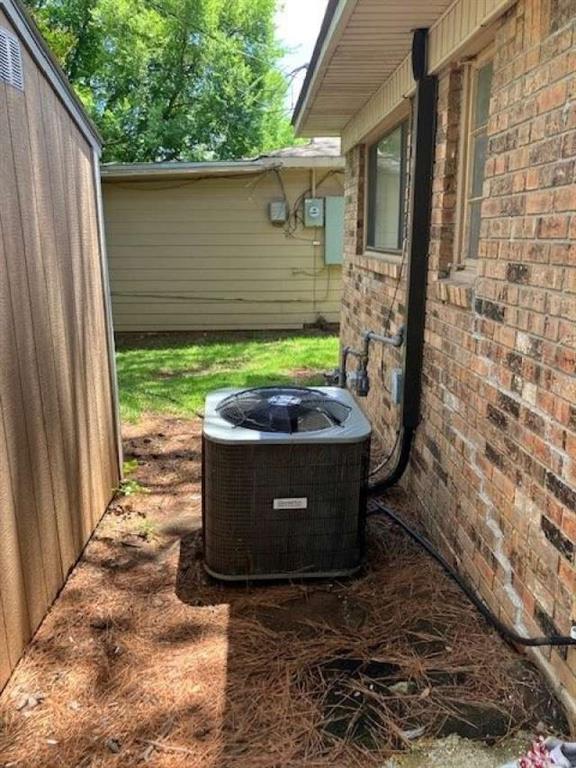 2923 Eugene Street Property Photo 5