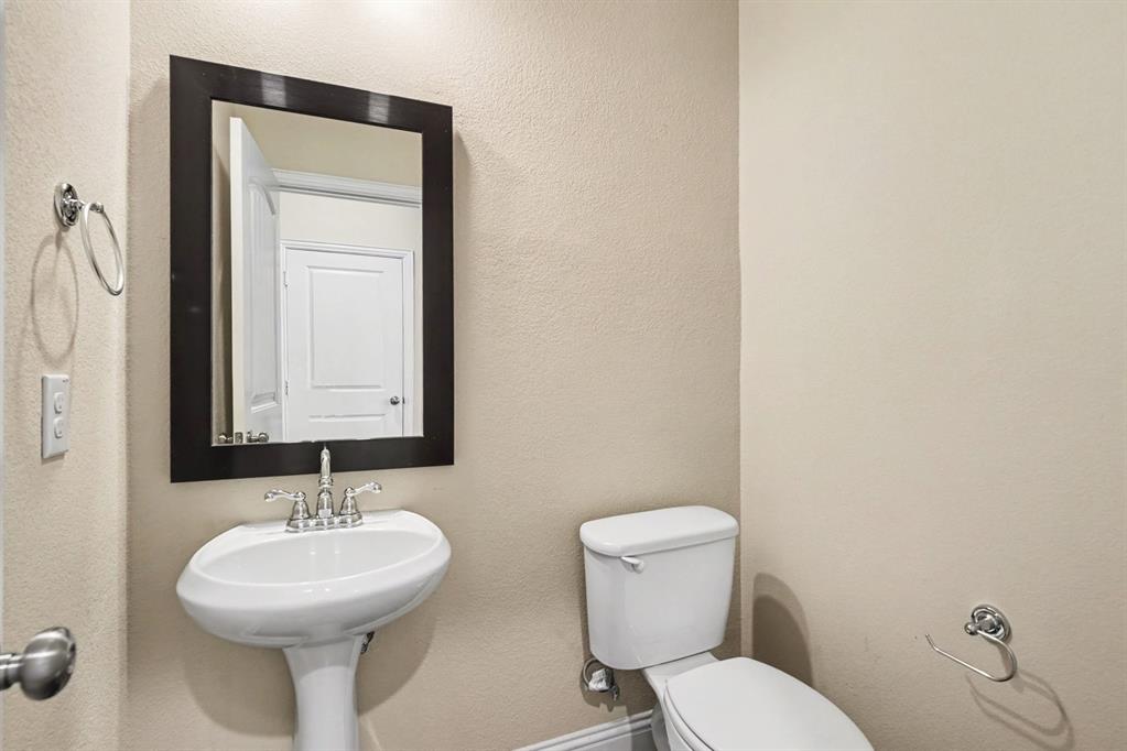 2806 Grand Lookout Lane Property Photo 9