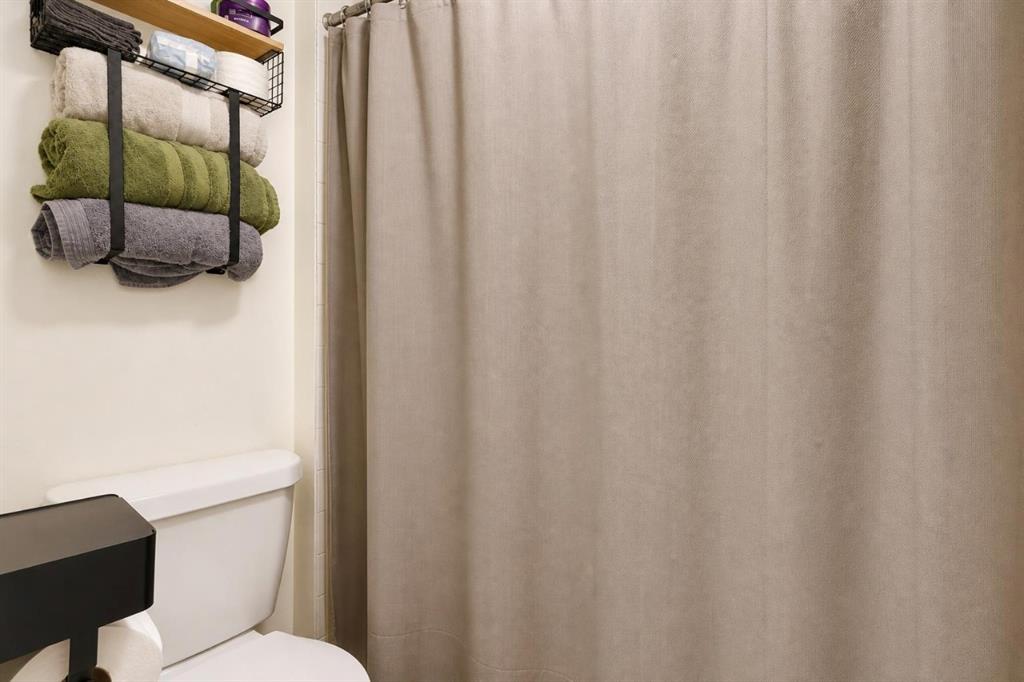 436 County Road 3802 Property Photo 27
