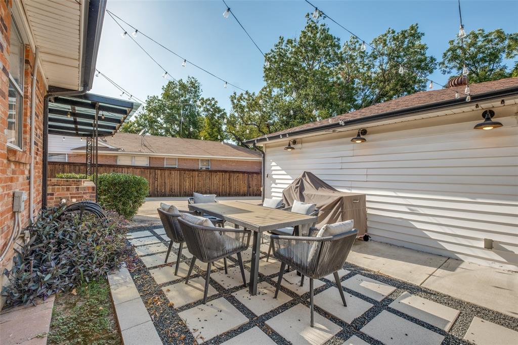 2115 Healey Drive Property Photo 21