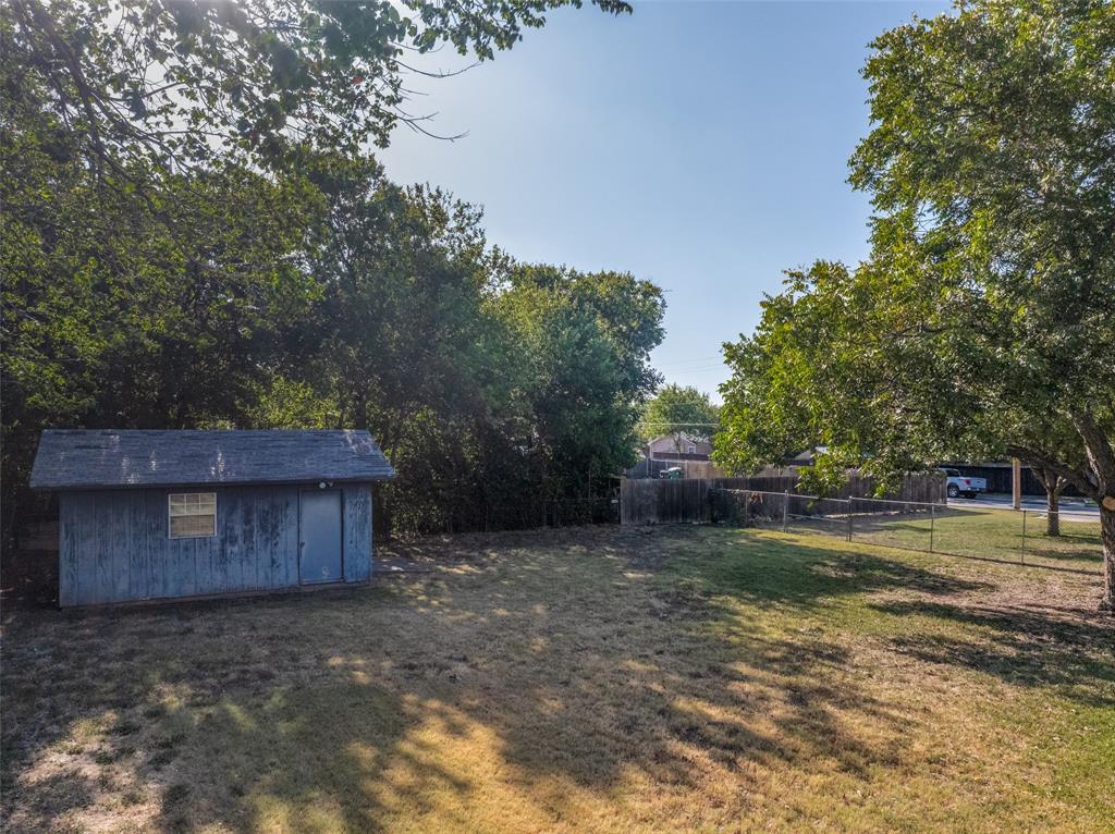 6558 Garland Avenue Property Photo 7