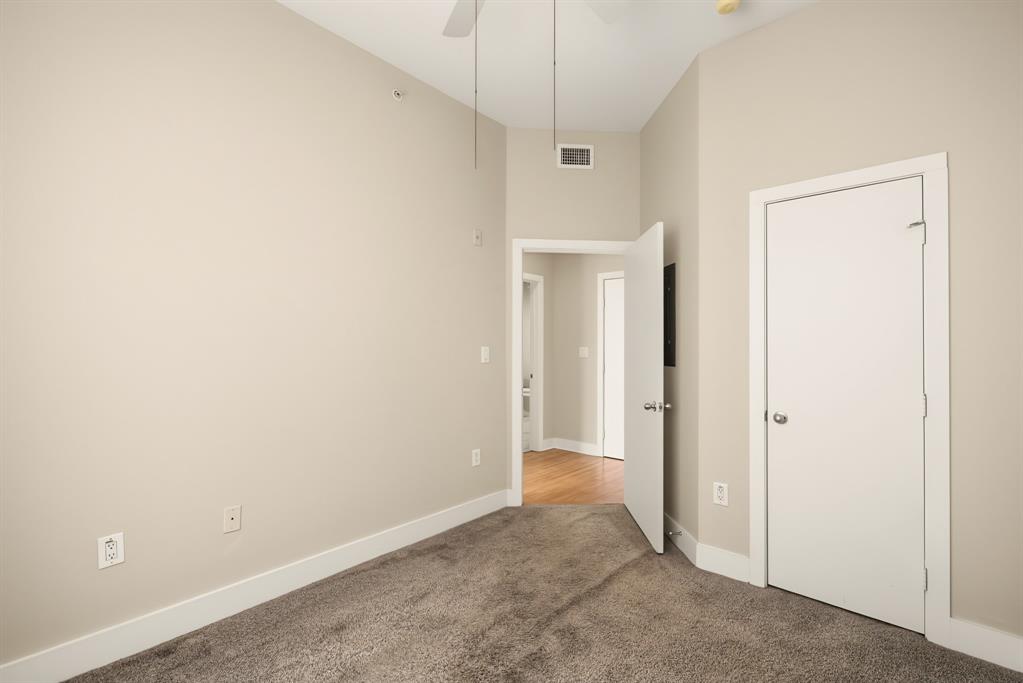 4414 Cedar Springs Road 310 Property Photo 15