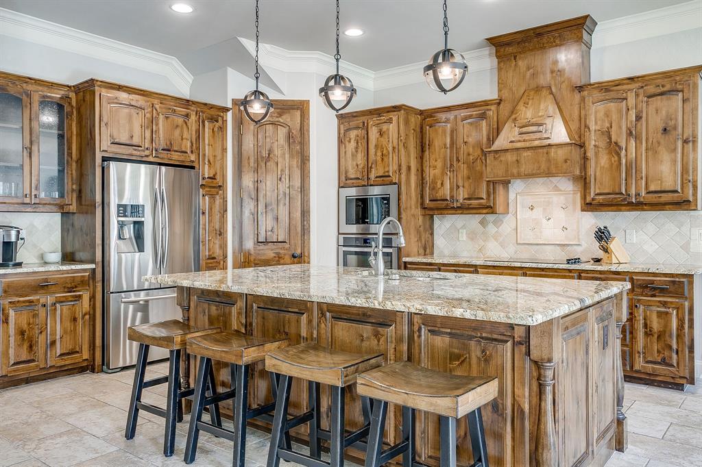 7259 Oak Creeks Court Property Photo 13