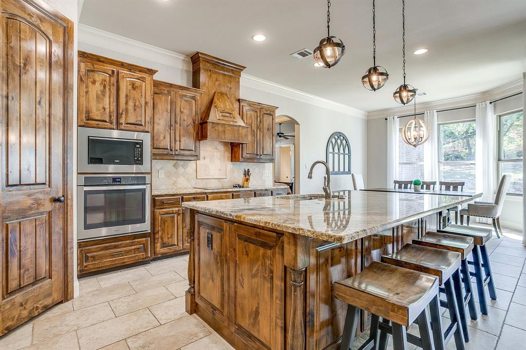 7259 Oak Creeks Court Property Photo 14