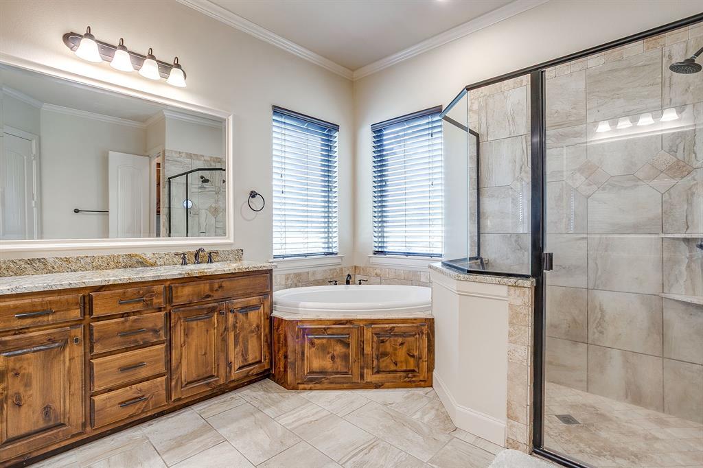 7259 Oak Creeks Court Property Photo 20