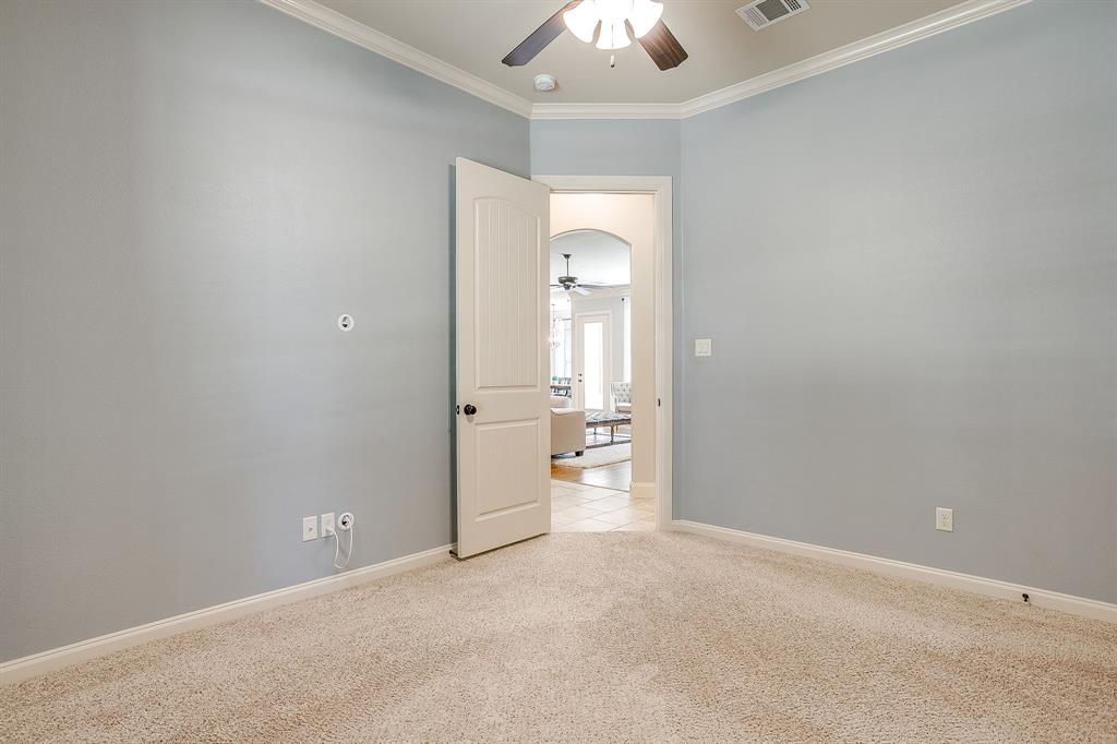 7259 Oak Creeks Court Property Photo 23
