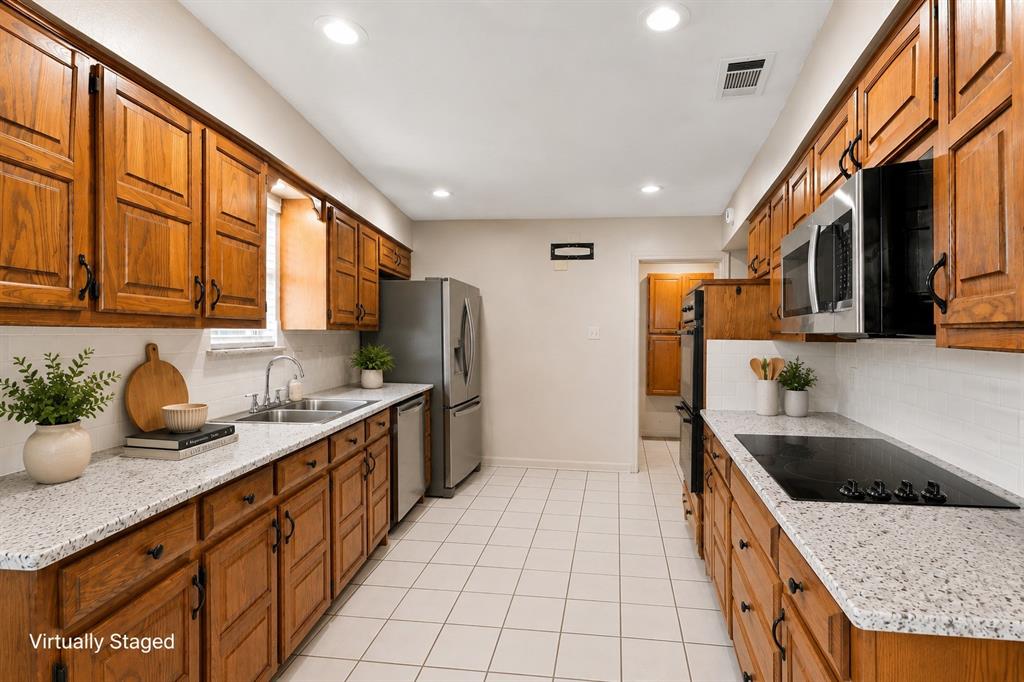 1903 Big Sky Drive Property Photo 4