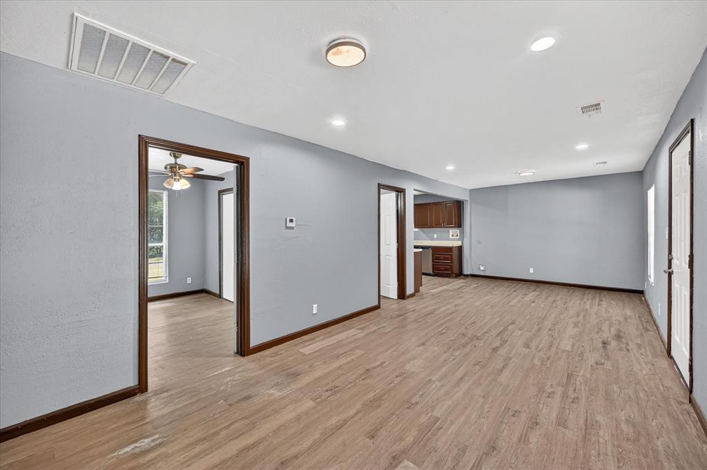 601 Royal Street Property Photo 12