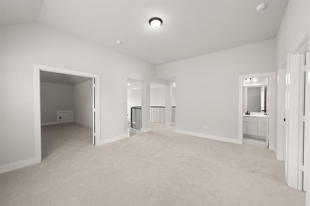 1109 Cowbird Way Property Photo 39