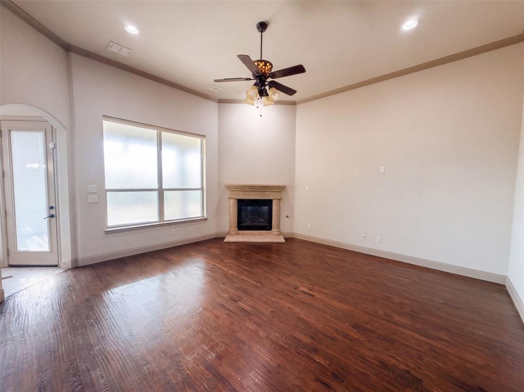 1502 Northwood Drive Property Photo 3