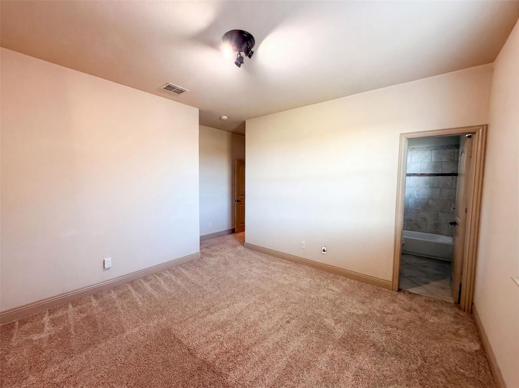 1502 Northwood Drive Property Photo 14