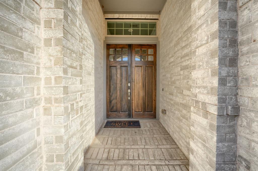 1164 Lucca Drive Property Photo 3