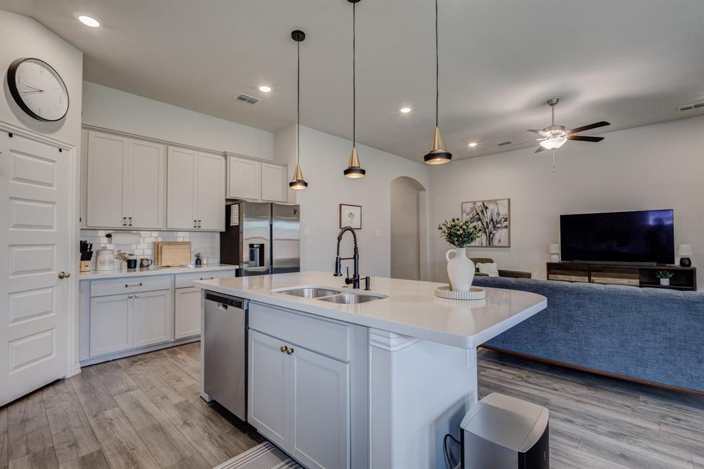 101 St Meena Court Property Photo 7