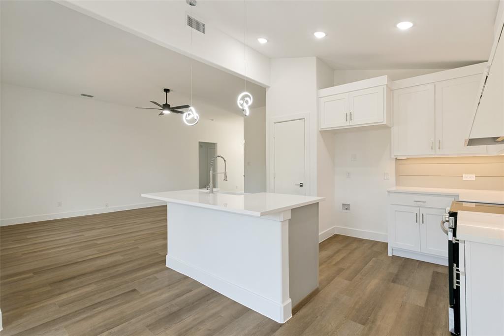 639 Matador Property Photo 4