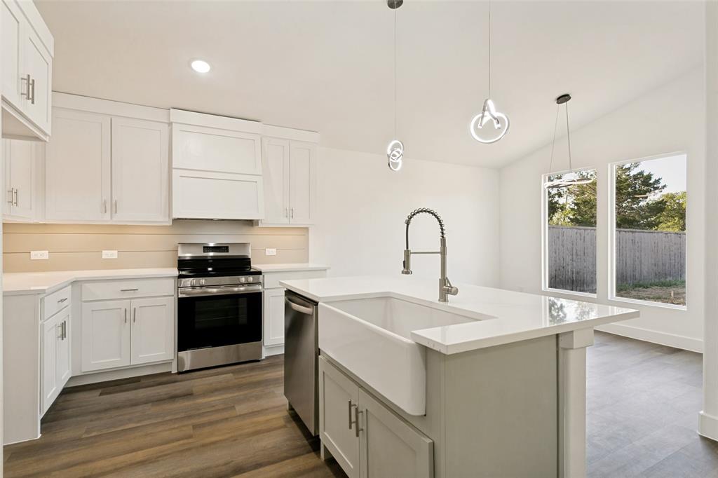 639 Matador Property Photo 5