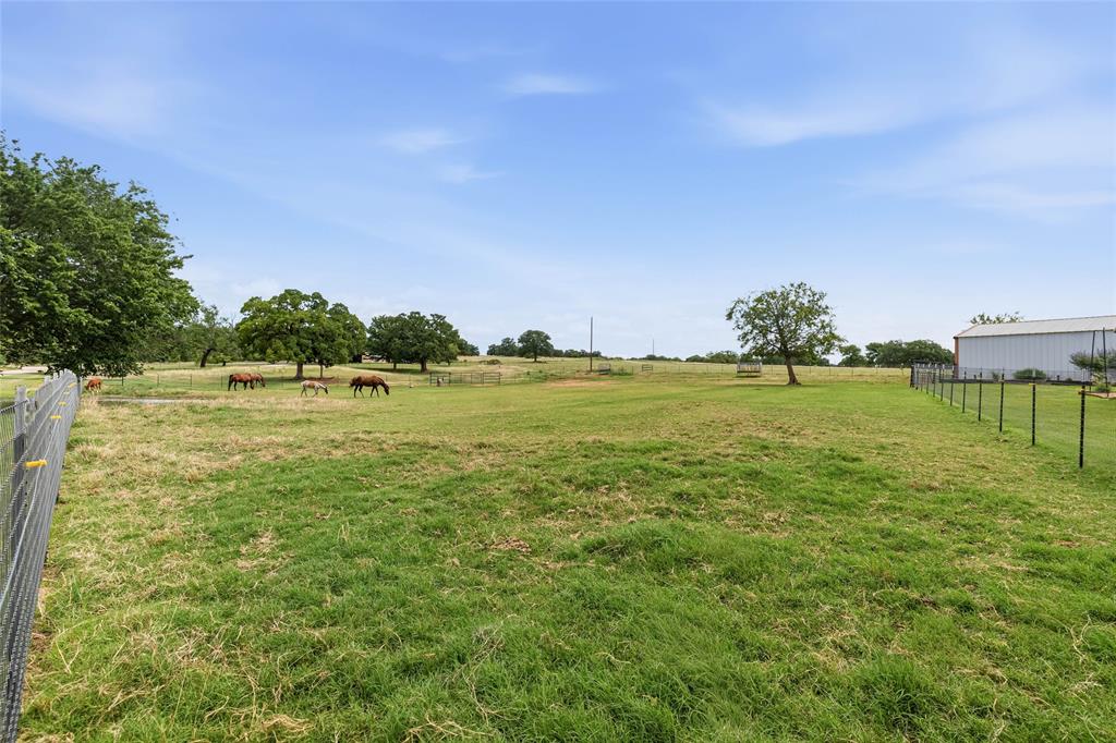 146 Private Road 1525 Property Photo 15