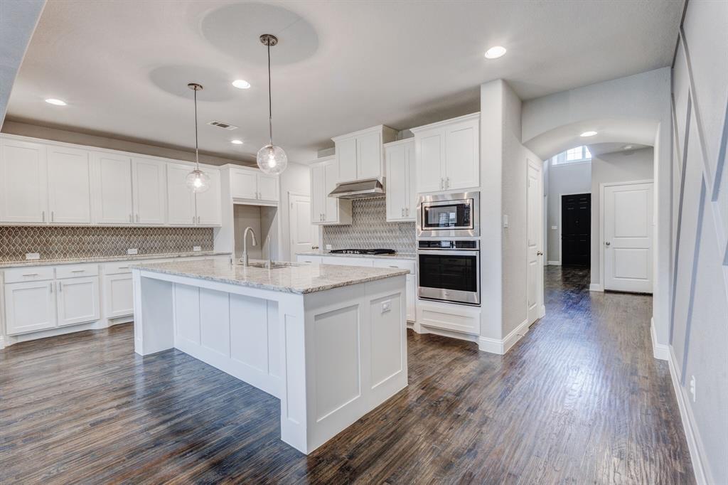 16133 Plum Court Property Photo 8