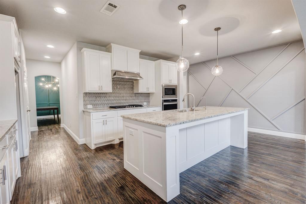 16133 Plum Court Property Photo 9