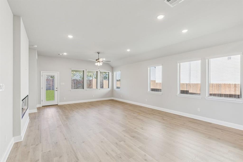 10325 Canna Lily Street Property Photo 15