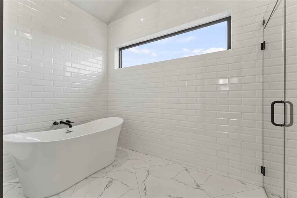 531 Highpoint Road Property Photo 24