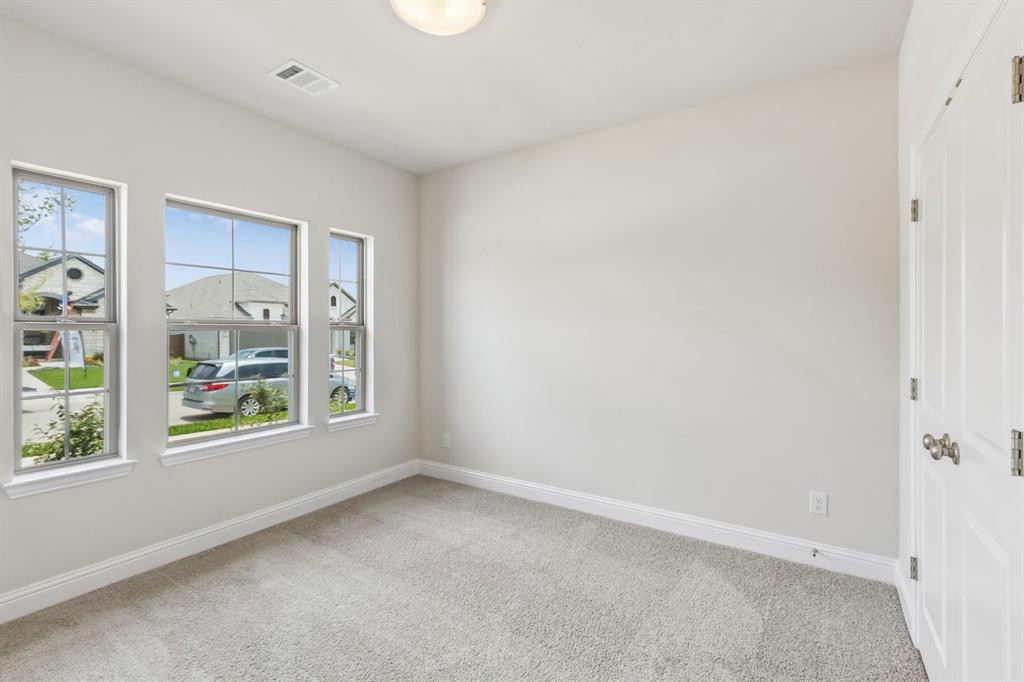 4552 Sweet Clover Lane Property Photo 15