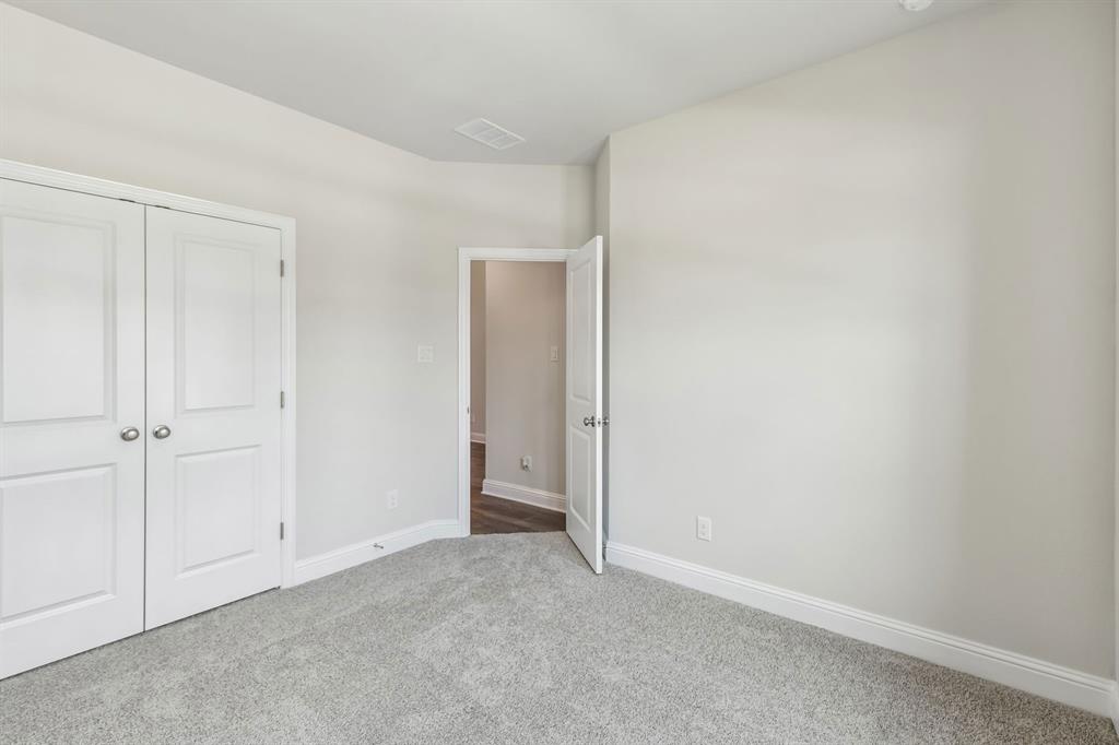 4552 Sweet Clover Lane Property Photo 16