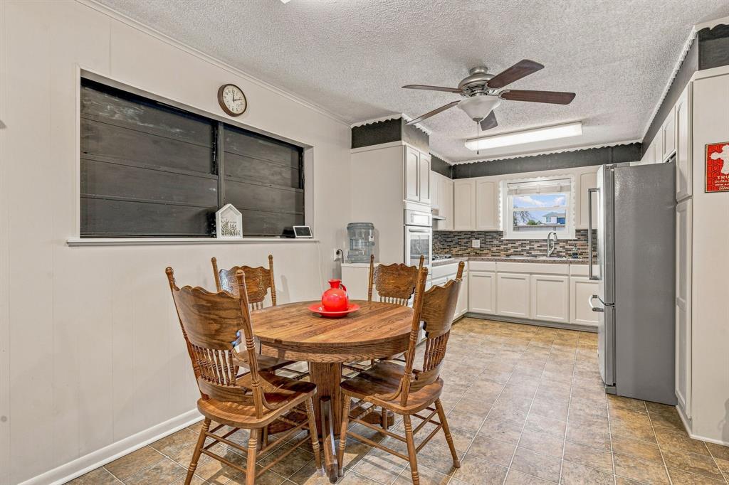 409 N Charlotte Property Photo 13