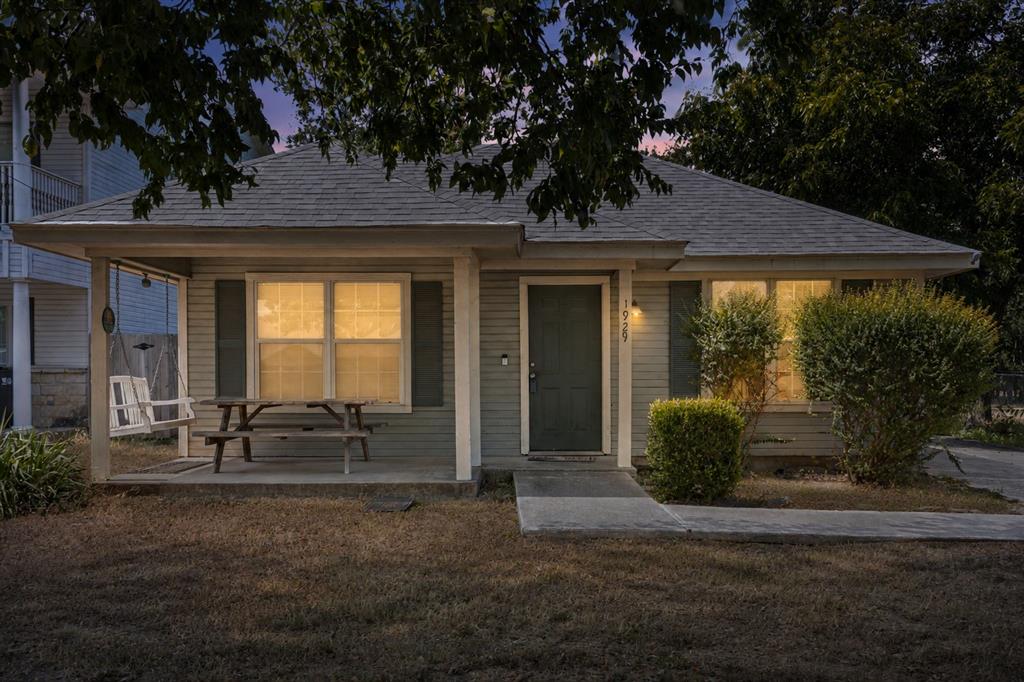 1929 S 14th Street Property Photo 1