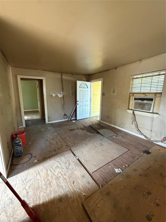 715 Scott Drive Property Photo 3