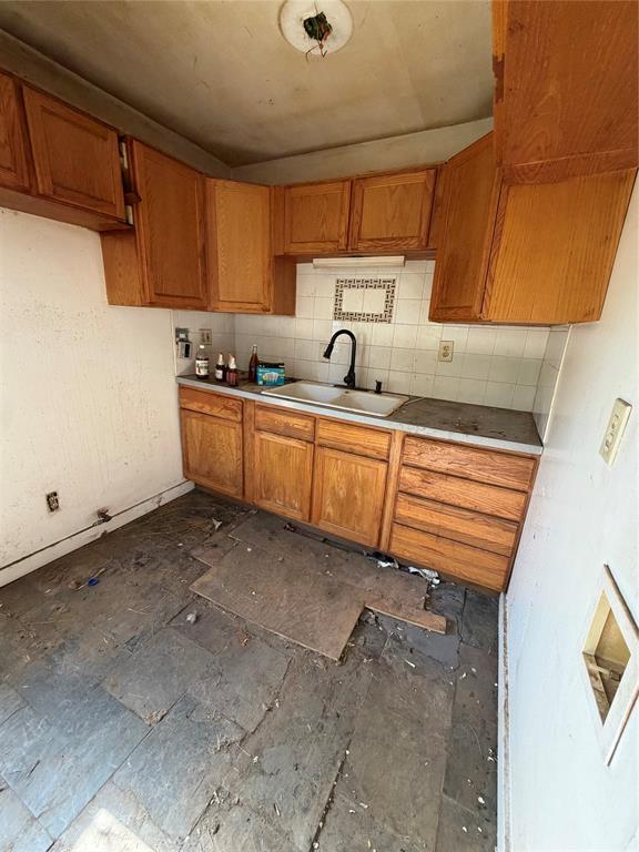 715 Scott Drive Property Photo 4