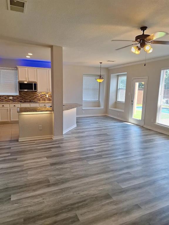 403 Colony Drive Property Photo 6