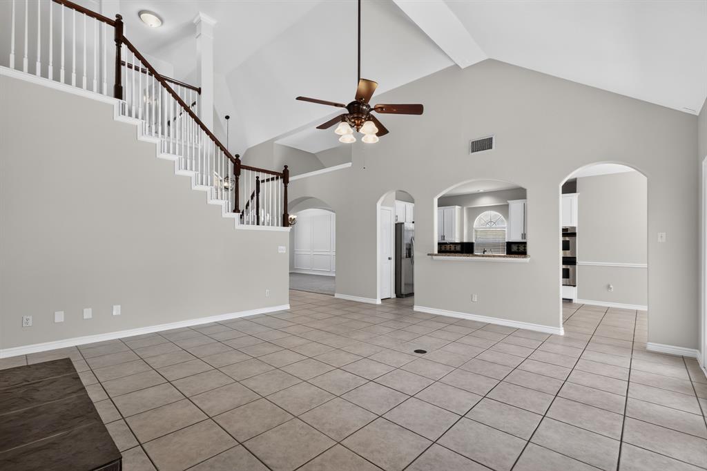 2806 Glenwick Court Property Photo 3