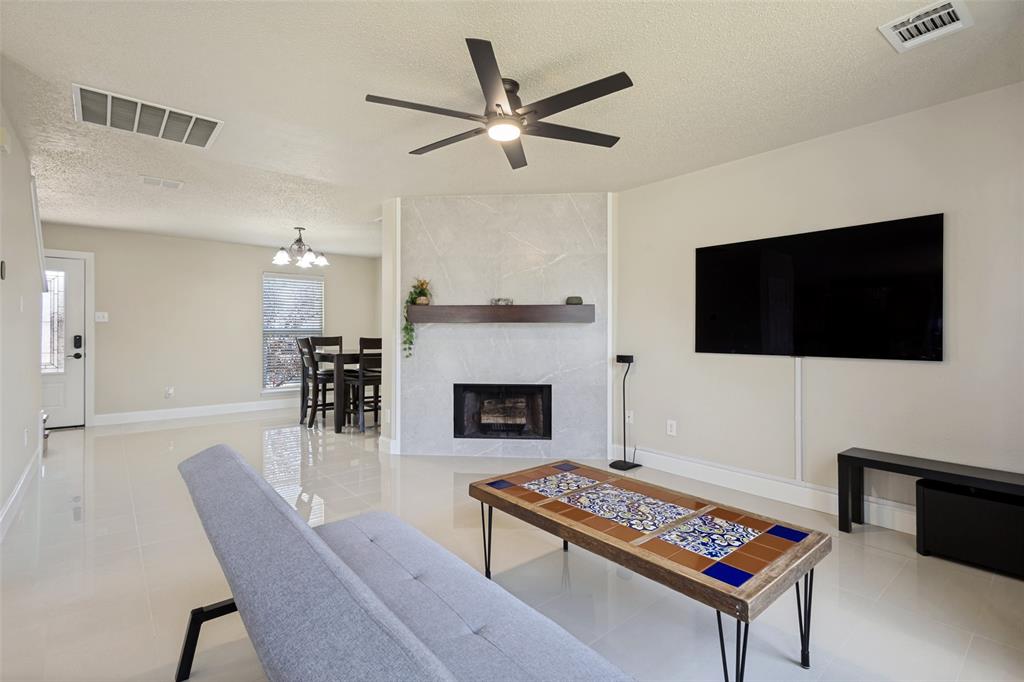 1609 White Oak Road Property Photo 4