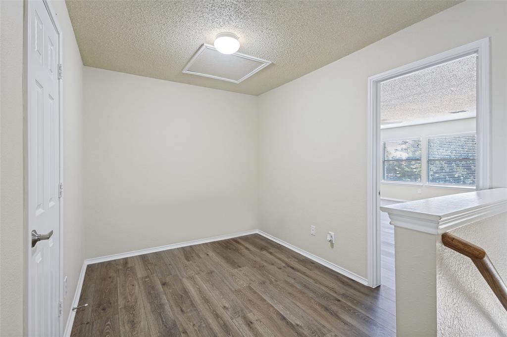 1609 White Oak Road Property Photo 14