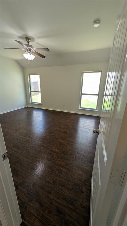 608 Kinghaven Drive Property Photo 11