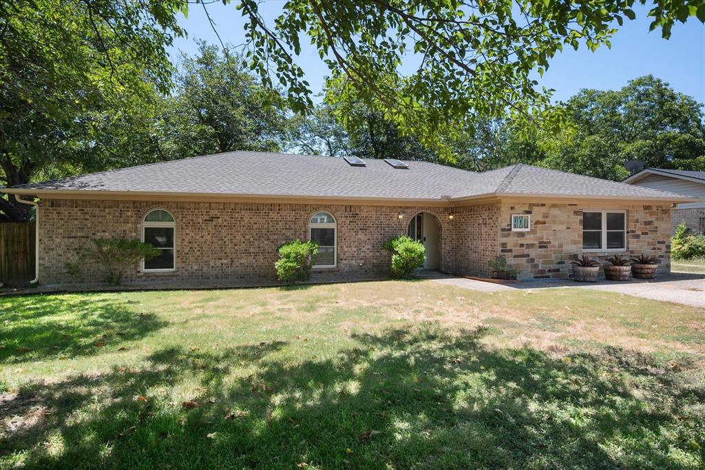 401 Hutson Drive Property Photo 1