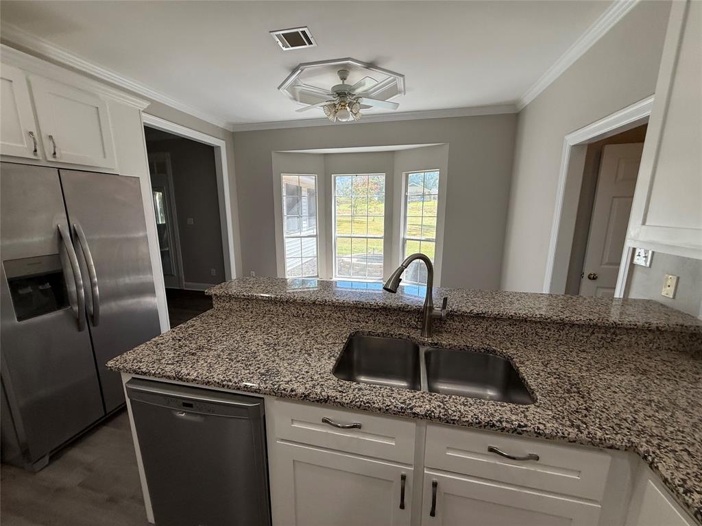 7079 Pine Oak Lane Property Photo 7