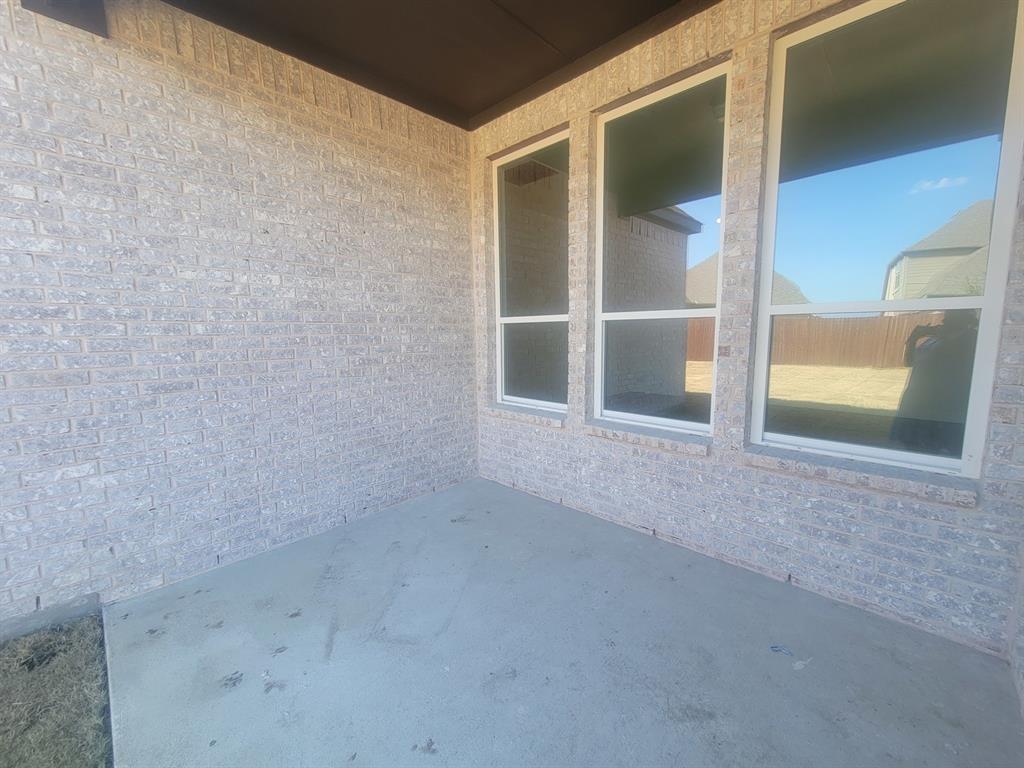 2037 Gladd Road Property Photo 10