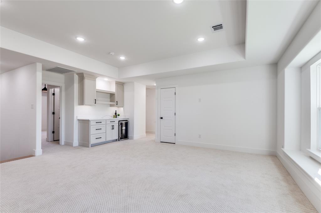 99 Kay Lane Property Photo 25