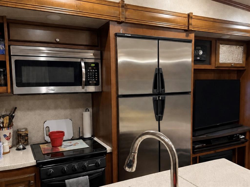 219 Rising Star Property Photo 11