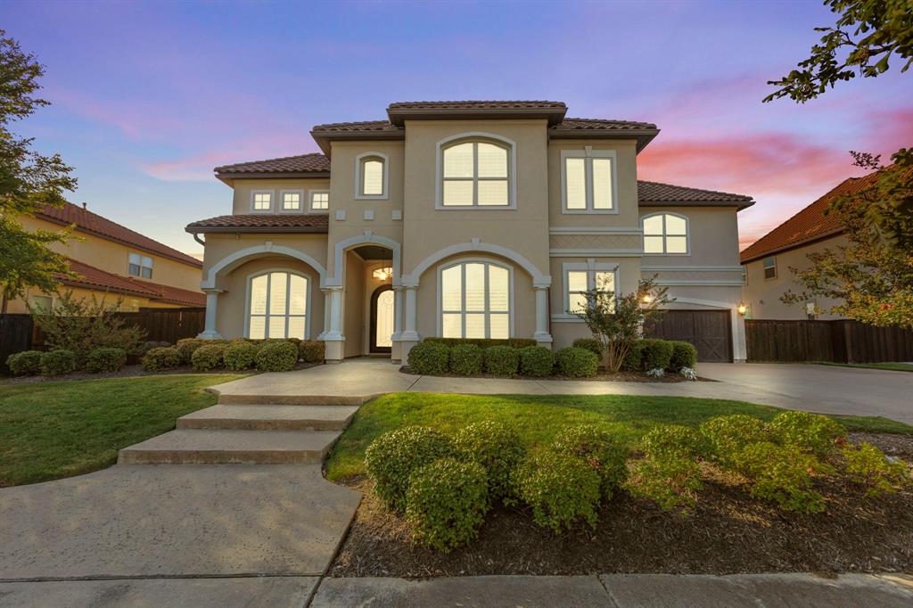 947 Running Bay Property Photo 1