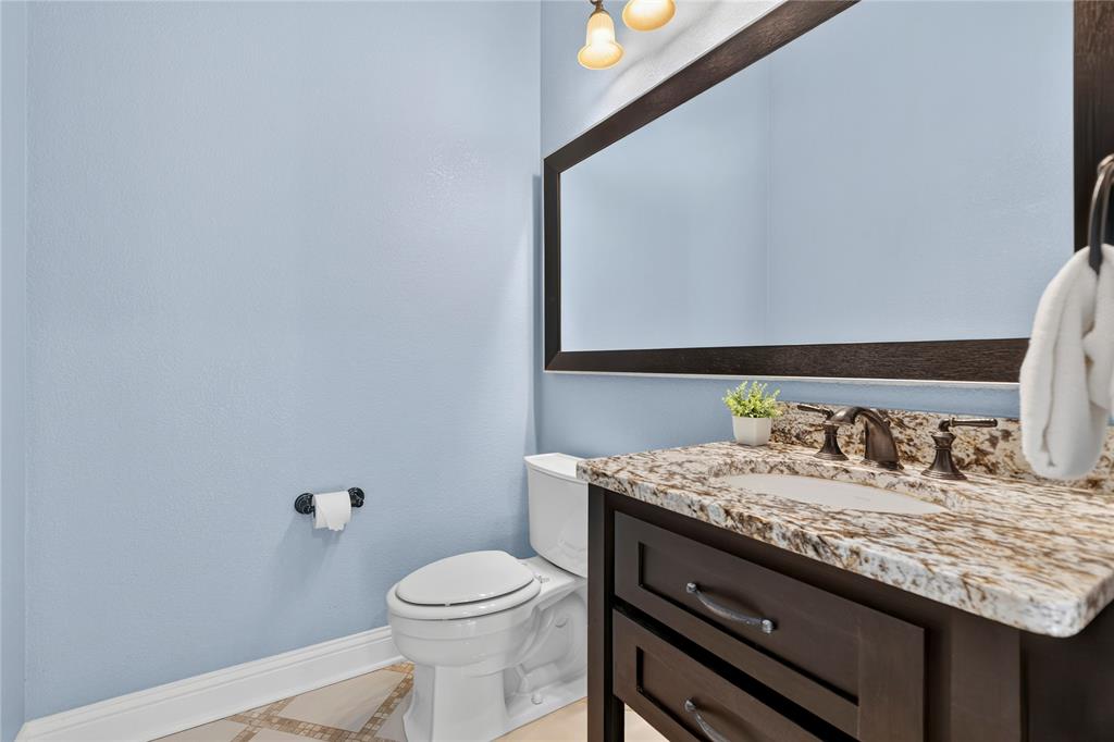 947 Running Bay Property Photo 18