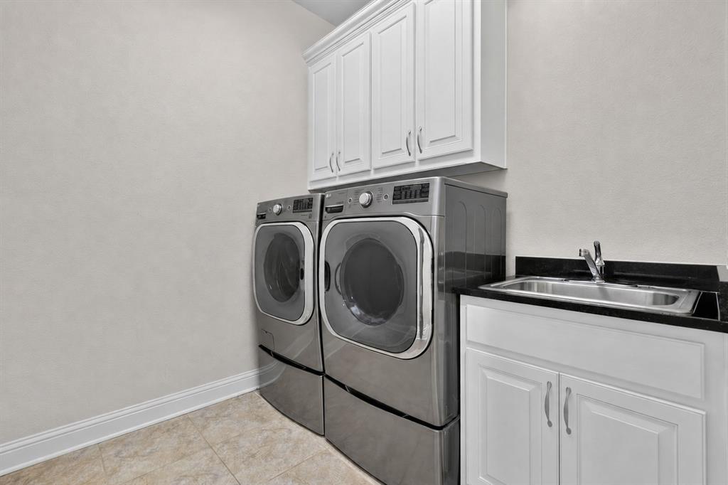 947 Running Bay Property Photo 35